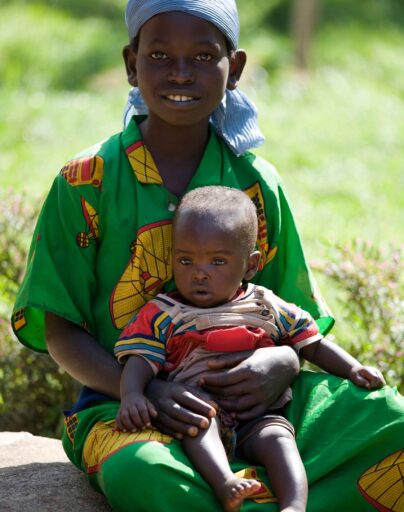 mother-and-child-enjoying-a-peaceful-moment-outdoo-2024-07-11-02-00-30-utc mother-and-child-enjoying-a-peaceful-moment-outdoo-2024-07-11-02-00-30-utc